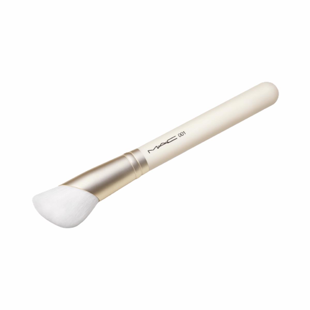 001 SERUM + MOISTURIZER BRUSH