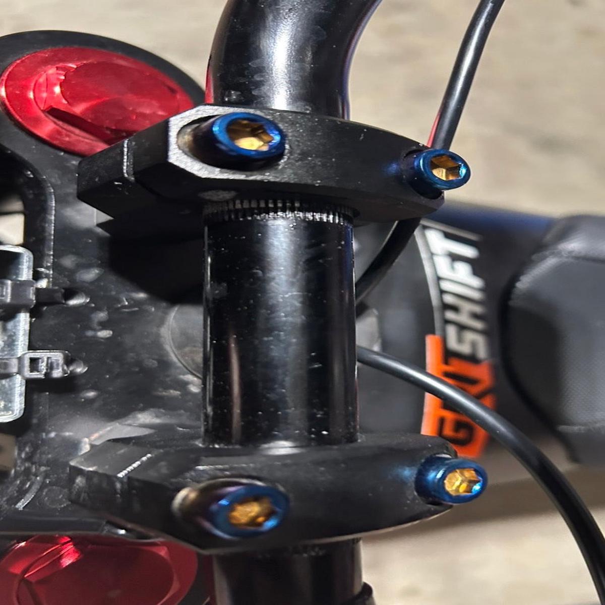 Titanium Bar Mount Set
