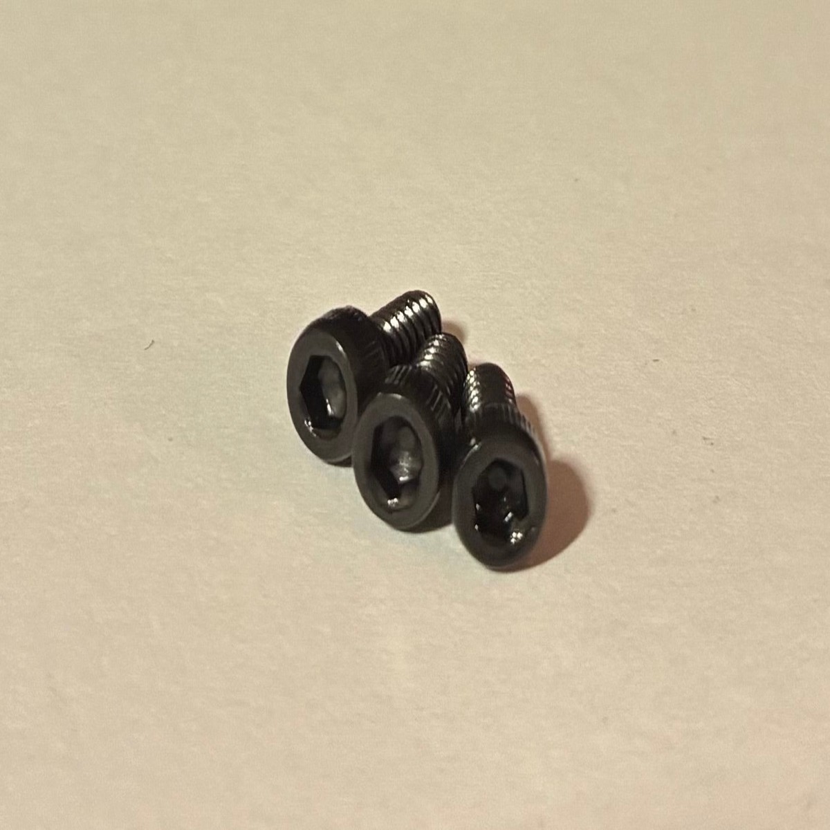 (SCA0004) ALLOY SOCKET HEAD CAP SCREW 0-80 X 1/4 - 50 pcs/pkg